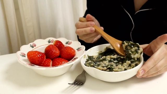[eng]자취브이로그?| 쭈꾸미 삼겹살에 치즈듬뿍 볶음밥?, 마켓컬리 장봐서 집밥 해먹기(오리주물럭, 오트밀 참치 미역죽, 달심 빼빼주스, 자취생 일상, 연어롭다?