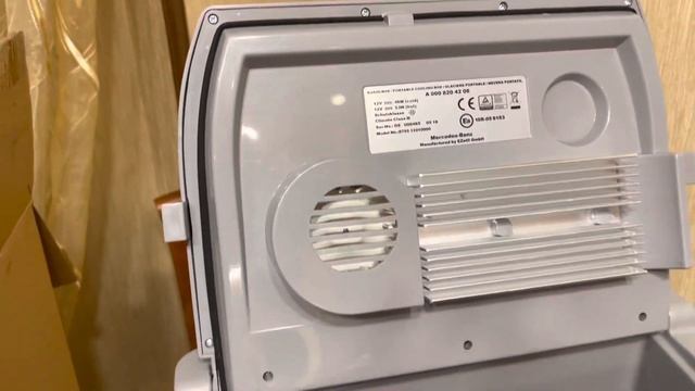 Обзор на автохолодильник Mercedes Cool Box A0008204206