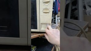 попалась очень древняя модель СВЧ Moulinex micro-chef fm2525