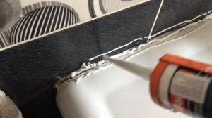 КАК НАВСЕГДА УБРАТЬ ПЛЕСЕНЬ ГРИБОК в ванной .ЗАДЕЛАТЬ ШВЫ МЕЖДУ ПЛИТКОЙ И ВАННОЙ