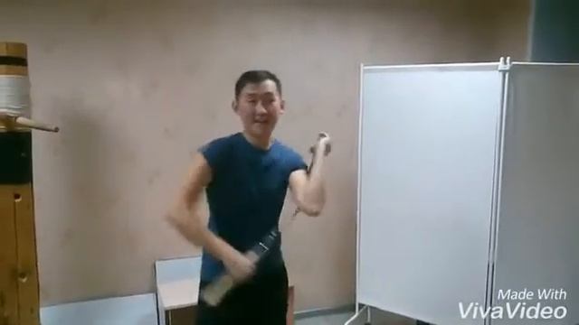 Нунчаки владение базовое...Техника Брюса Ли из фильма Выход Дракона #кунгфулайф