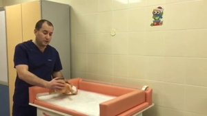Можно ли малыша укладывать на живот?