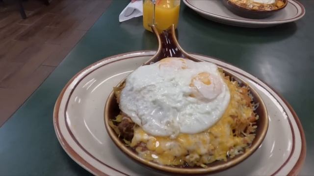 Обзор дома на воде за 120 000$ и ламповый вечер с друзьями. Мясо в Казане по..... смотреть онлайн