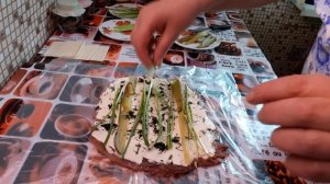 Рулет из селедки с соленым огурчиком.Новый для меня рецепт.