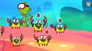 Cute Om Nom Learns Yummy Fruits With Colourful Soccer Ball | Learn English With Om Nom