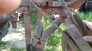 Обзор самодельной сеялки для кукурузы с одновременным внесением удобрения в грунт.