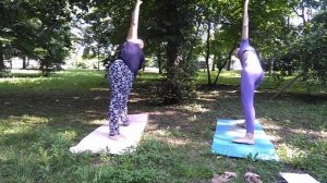 Переезд на юг. Здоровое утро. Удивление - грецкий орех с дерева и черешня из сада.