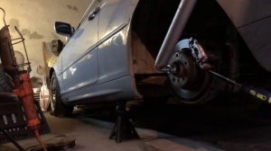 Снимаем ступицу BMW е46 своими руками DIY. Ep1