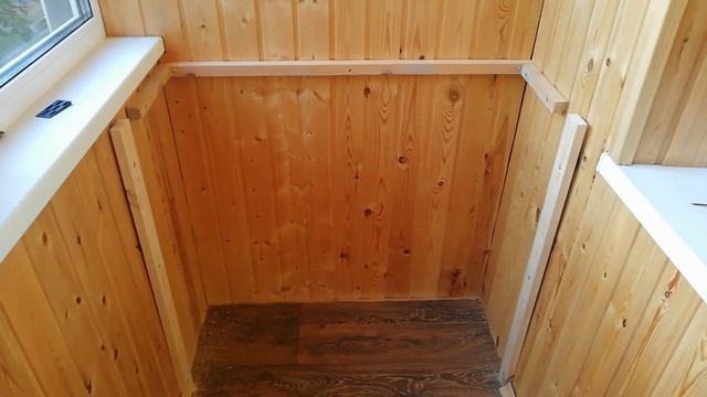 шкаф с деревянеыми дверцами жалюзи | монтаж дверей-жалюзи смотреть онлайн