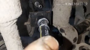 Мерседес 211. 4 VD. Замена переднего тормозного шланга