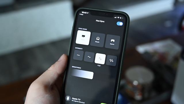 Review: Philips Hue Sync Box & Play Light Bars Synchronize Your Movies & Lights! смотреть онлайн