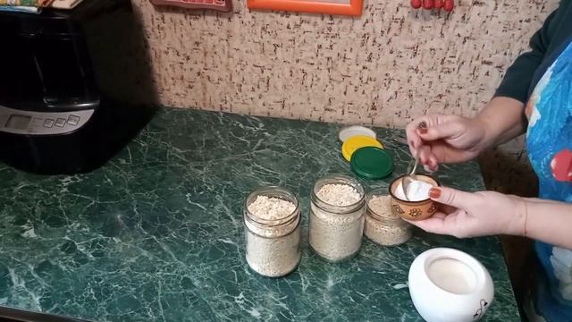 Ядреный хрен к мясным и рыбным блюдам. Простой рецепт приготовления в домашних условиях без уксуса. смотреть онлайн