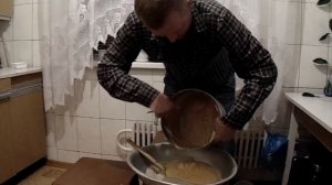 Зимняя прикормка для леща и плотвы. Прикормка от Вадима.