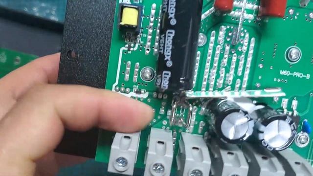 Whats inside the PowMr 60A MPPT  Buy it now!