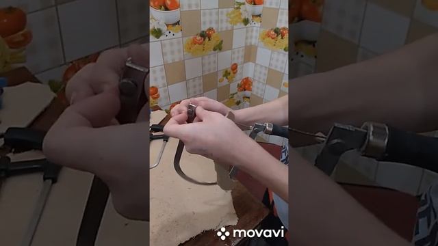 Первая поделка из дерева KERAMBIT!!! смотреть онлайн