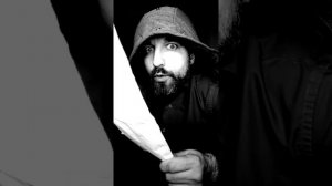 Человек за окном с ножом (страшная история из паблика)