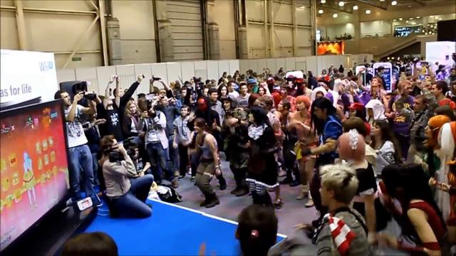 Игромир 2012 - «Call Me Maybe» - Just Dance 4 - Косплееры