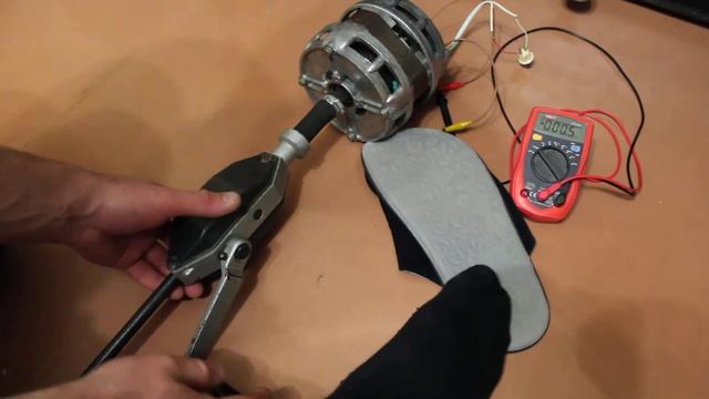 Асинхронный однофазный двигатель в генератор Часть 4 из 6 смотреть онлайн