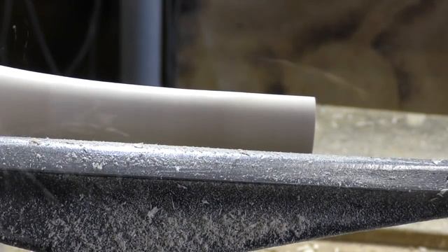 НАРЕЗАНИЕ РЕЗЬБЫ НА ДЕРЕВЯННОЙ ЗАГОТОВКЕ