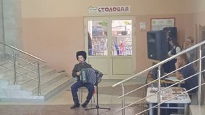 "Не кукушечка кукует, не соловушка поëт"(Анкудинов Константин)