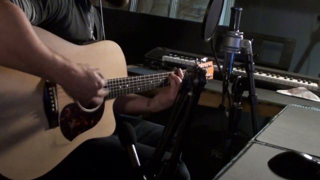 Justin Gillen - Stephen Still's "Love the One You're With" смотреть онлайн