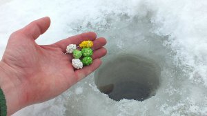 Киньте это в лунку на зимней рыбалке чтобы собрать косяк рыбы под ногами. Секрет хорошего улова.