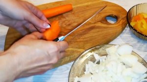 красная ФАСОЛЬ в казане на плите. Постное блюдо