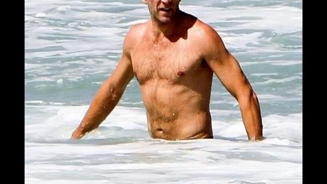 Vincent Cassel - Yellow смотреть онлайн