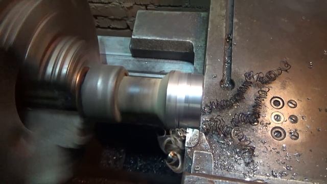 Строю новый вездеход. Точу кардан. смотреть онлайн