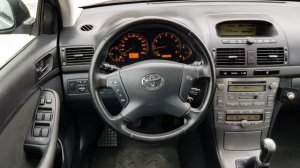 Toyota Avensis II liftback 2.0 VVTi 2005r Prezentacja Samochodu