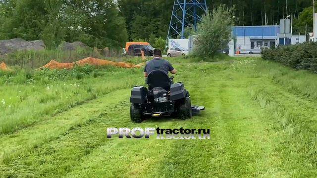 Как косит минитрактор (райдер) CubCadet XZ3 122 со сварной декой