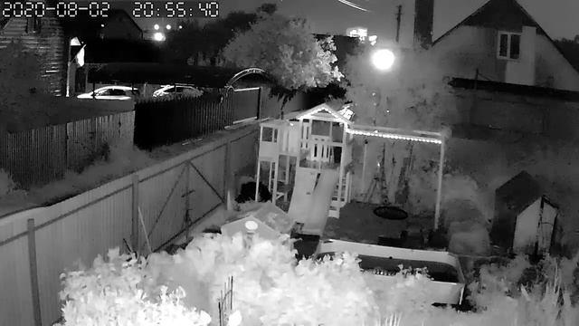 Дневная и ночная съемка Rubetek RV-3405 смотреть онлайн