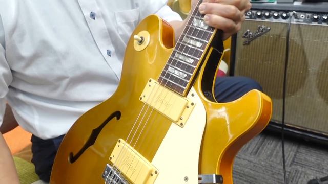 真のレスポールモデル！？ 70年代レアモデル Gibson Les Paul Signature！！ смотреть онлайн