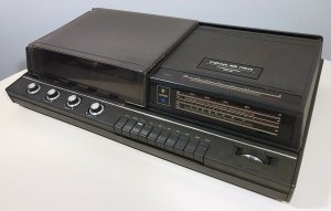 SIRIUS 315 РУССКО СОВЕТСКИЙ СТЕРЕОПРИЕМНИК ТЮНЕР ПОВОРОТНЫЙ СТОЛ ВИНТАЖ 1978- год СССР