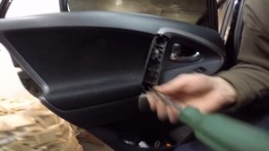 Toyota RAV4 disassembly door (Тойота Рав 4 разборка двери)