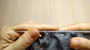 Красивая шапка спицами. МК Двойная женская шапка