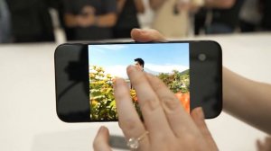 Google Pixel 8 Pro vs iPhone 15 Pro Max - Android vs iPhone ??