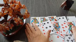 Что ждет крестового короля с бубновой дамой.  Гадание на любовь.  ПО СЕКРЕТУ