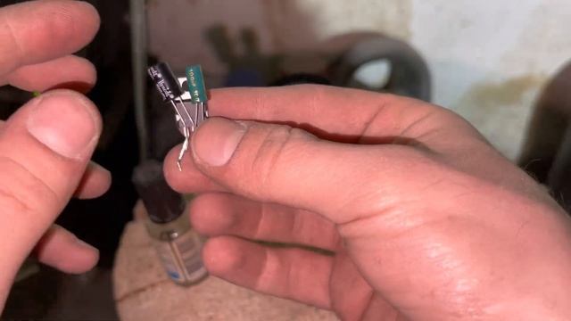 Стабилизатор 12 вольт за копейки своими руками| светодиоды скажут спасибо смотреть онлайн