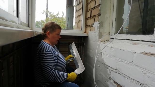 РЕМОНТ УБИТОЙ ХРУЩЕВКИ ПЕНСИОНЕРКОЙ. Ну очень бюджетно. смотреть онлайн