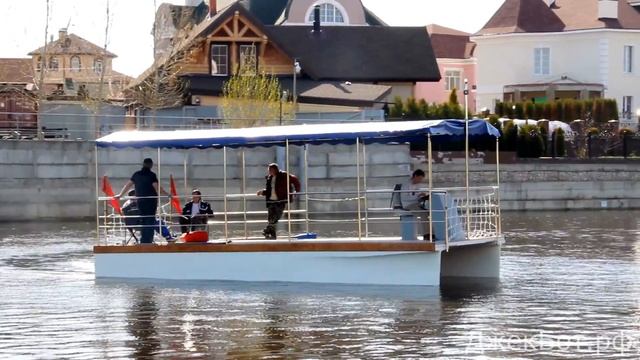 Катамаран SB 7.5 на ходу под мотором 15 л.с. смотреть онлайн