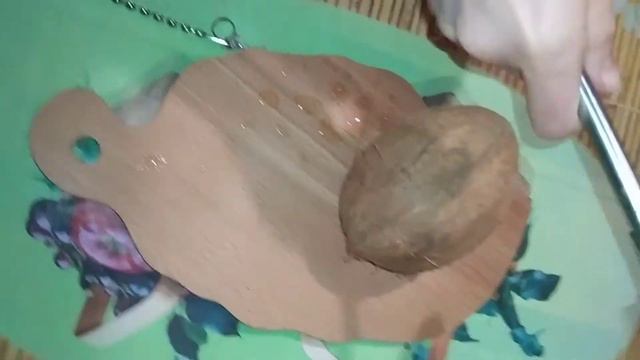 Как разбить кокос