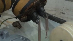 Испытание устройства дегазации полимеров на базе насоса расплава