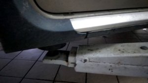 Течь воды из двери Сандеро