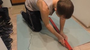 Экран под ванну с нишей для ног.