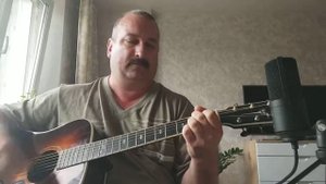 Я Зелёную Фуражку берегу.