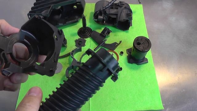 Обслуживание с разборкой заварочного устройства кофемашин Bosch Vero Cap 100 (300) и Siemens EQ.3 смотреть онлайн