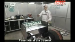 Schumi presenta su Mercedes Benz de Fórmula 1 2011