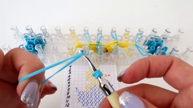 ЦЫПЛЕНОК из резинок на станке. Фреска из резинок | Chicken Rainbow Loom Bands смотреть онлайн