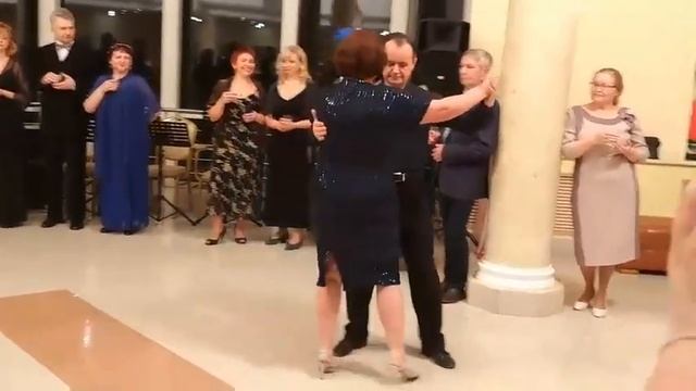"О, голубка моя" исполняет Анна Павлова, танцуют Алексей и Анна Фурашовы